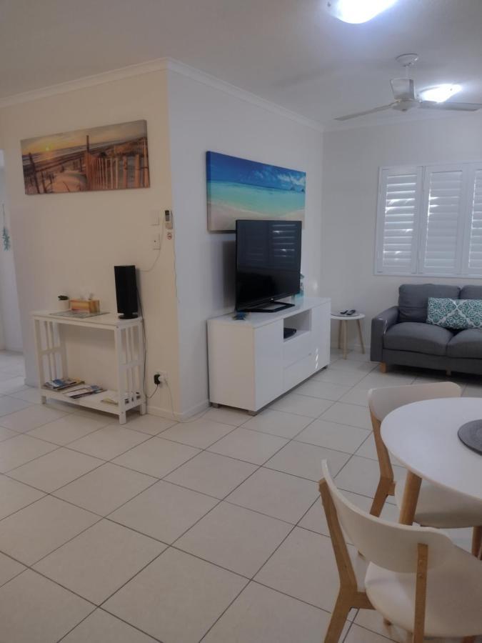 Ocean Breeze Apartment